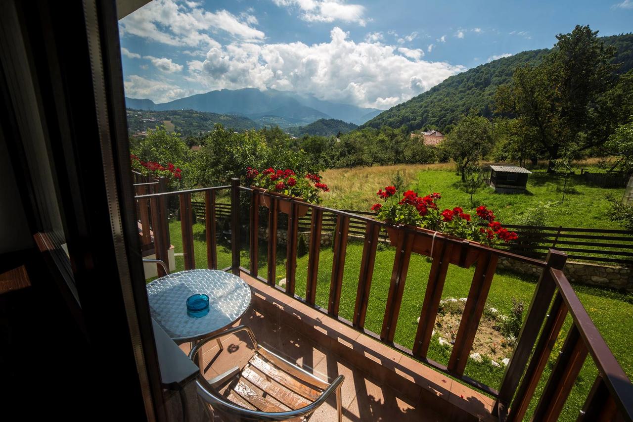 Transylvanian Inn AIR TOUR TRAVEL