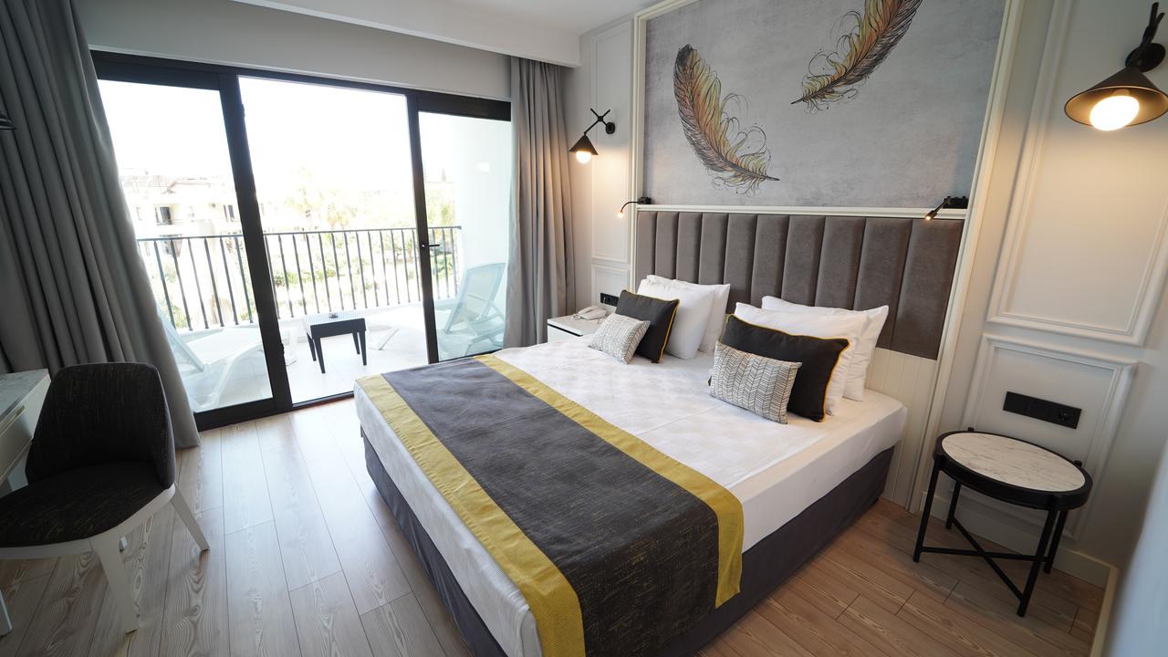 The Raga Hotel AIR TOUR TRAVEL