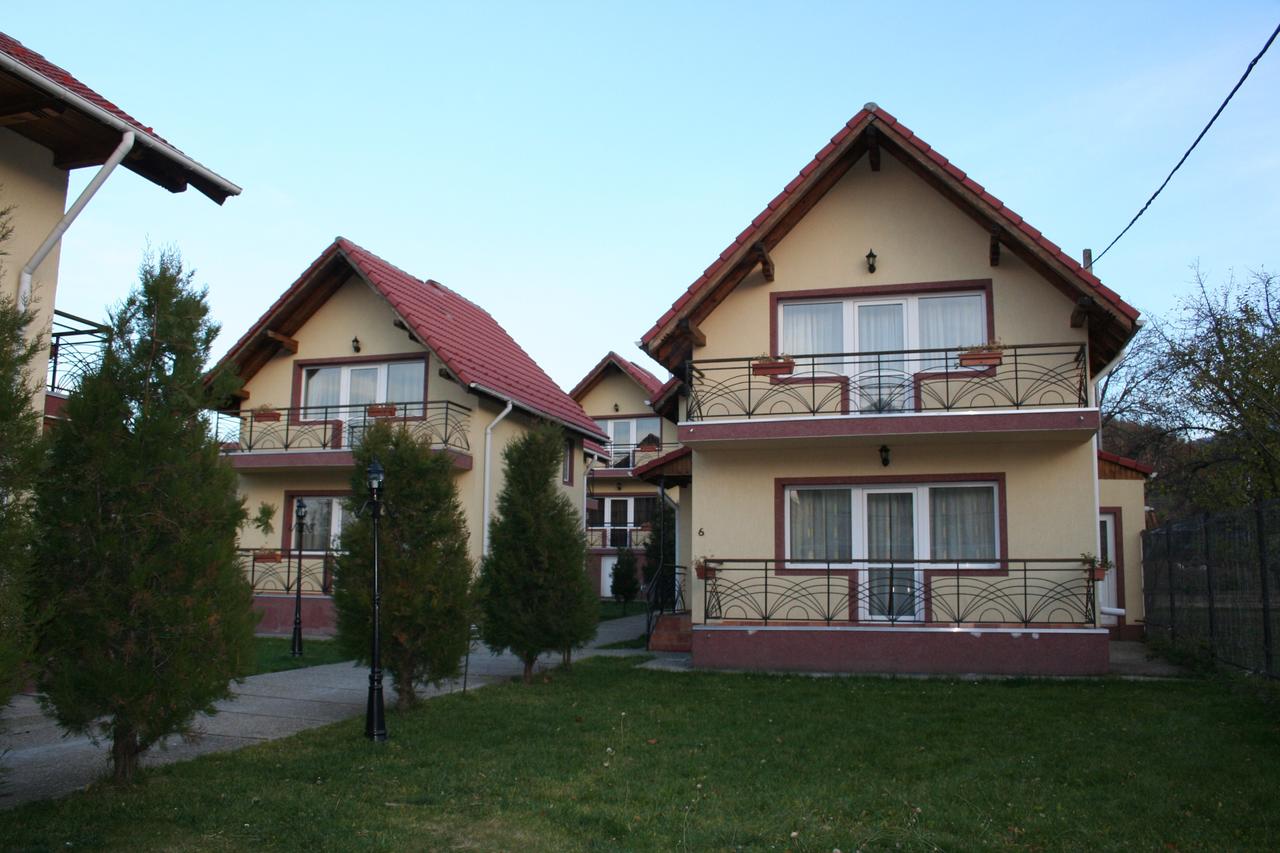 Select Holiday Villas AIR TOUR TRAVEL