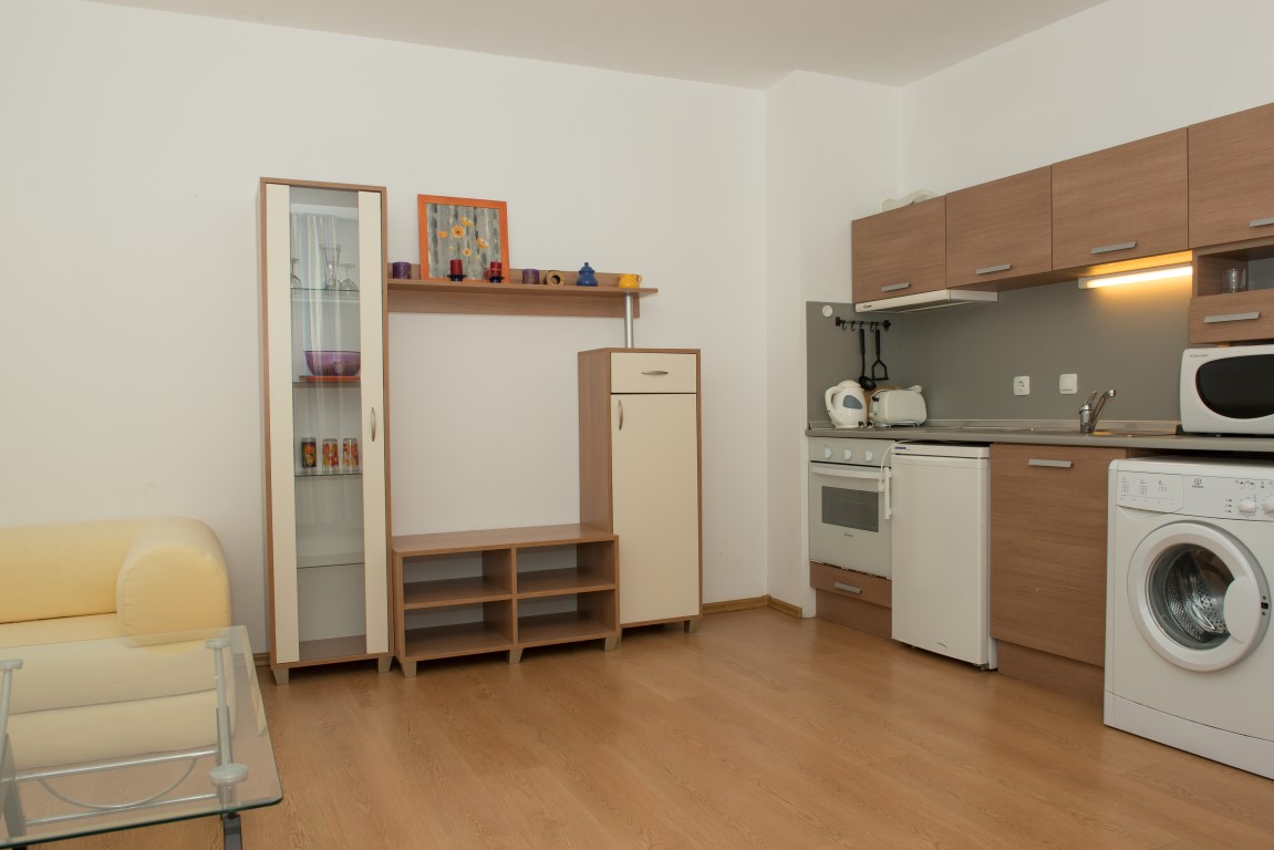 APARTMETS-EXCELSIOR-SUNNY-BEACH-BULGARIA-AIR-TOUR-TRAVEL-9