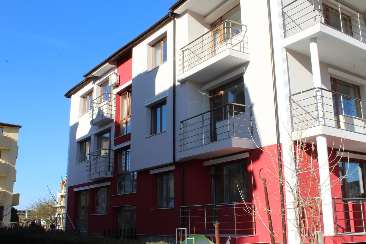 BORDO-HOUSE-OBZOR-BULGARIA-AIR-TOUR-TRAVEL-4