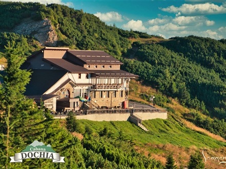 CABANA-DOCHIA-CEAHLAU-ROMANIA-AIR-TOUR-TRAVEL-1