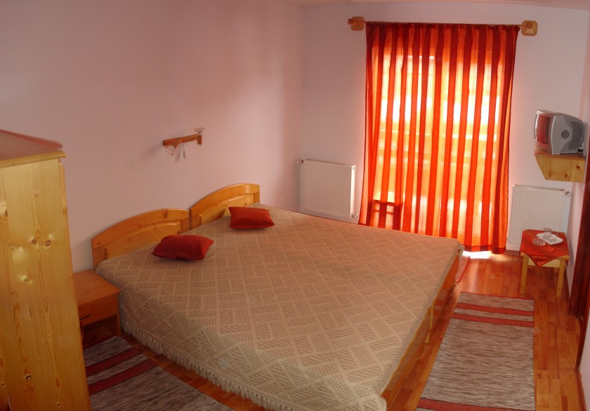 CASA-BALINT-PRAID-ROMANIA-AIR-TOUR-TRAVEL-2