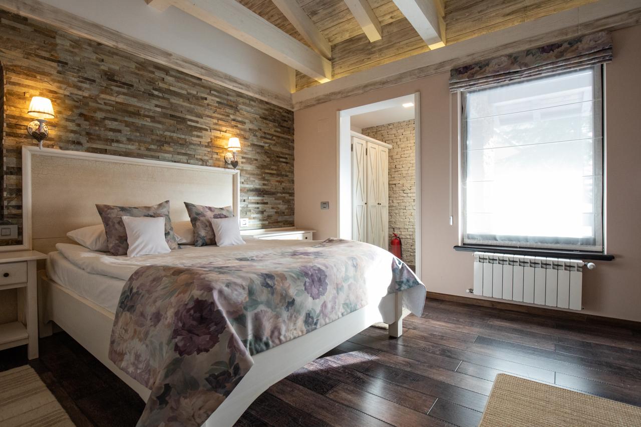 CASA-FREYA-BUSTENI-ROMANIA-AIR-TOUR-TRAVEL-5