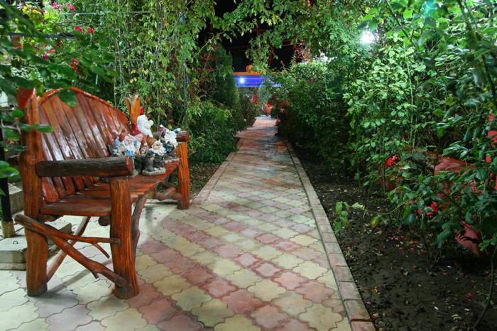 CASA-MARGO-2-MAI-ROMANIA-AIR-TOUR-TRAVEL-15