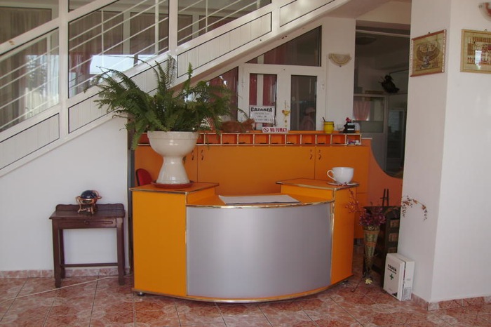 CASA-MARGO-2-MAI-ROMANIA-AIR-TOUR-TRAVEL-3