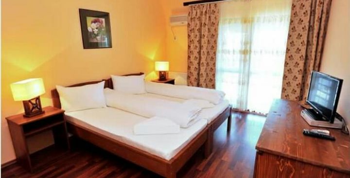 COMPLEX-CASTALIA-MURIGHIOL-ROMANIA-AIR-TOUR-TRAVEL-2