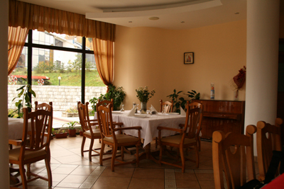 COMPLEX-ECOTUR-CEAHLAU-ROMANIA-AIR-TOUR-TRAVEL-6