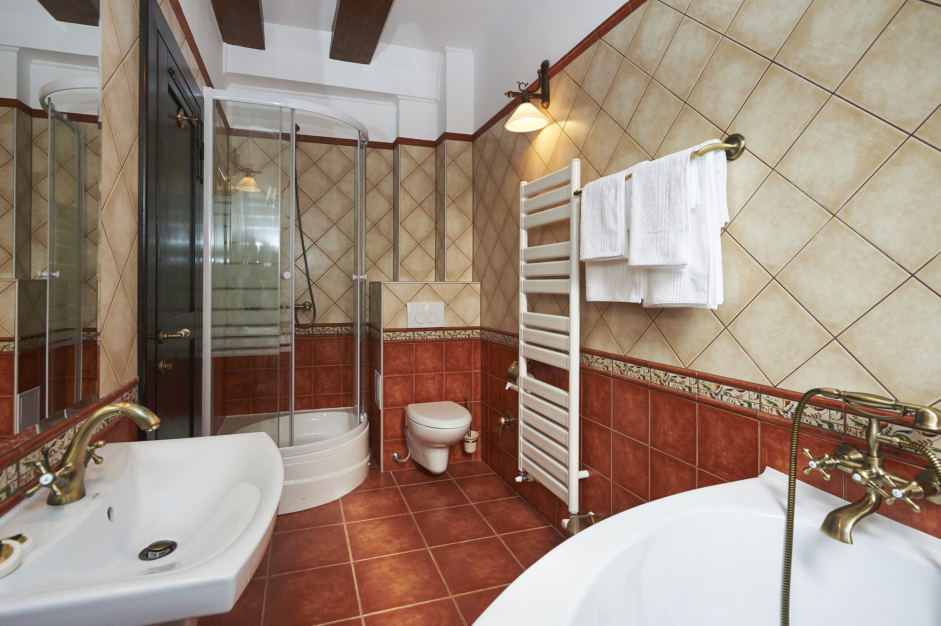 CONAC-AMBIENT-CRISTIAN-BRASOV-ROMANIA-AIR-TOUR-TRAVEL-11