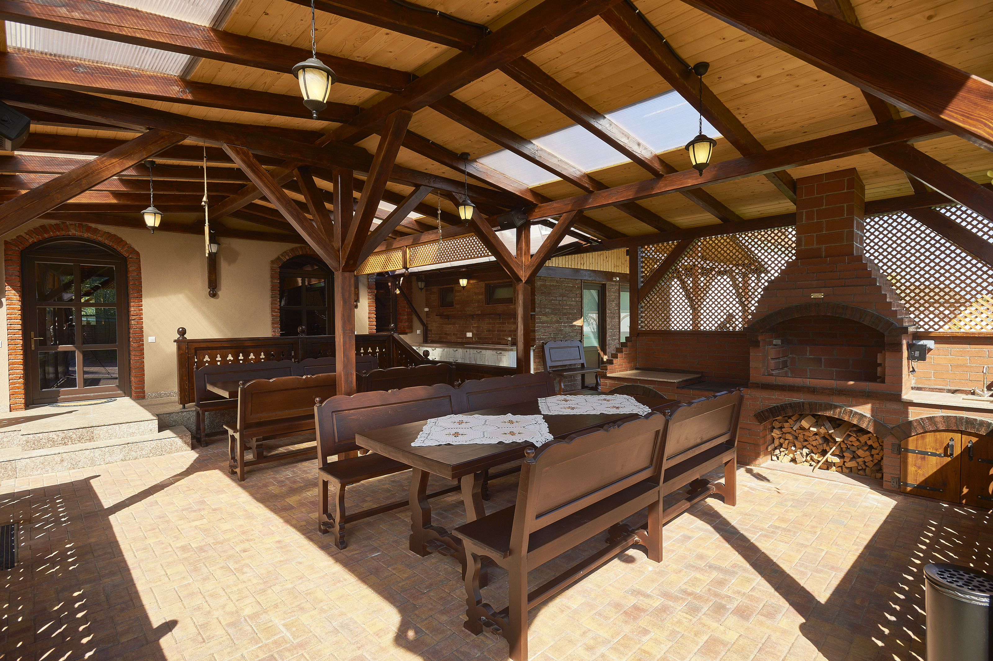 CONAC-AMBIENT-CRISTIAN-BRASOV-ROMANIA-AIR-TOUR-TRAVEL-15