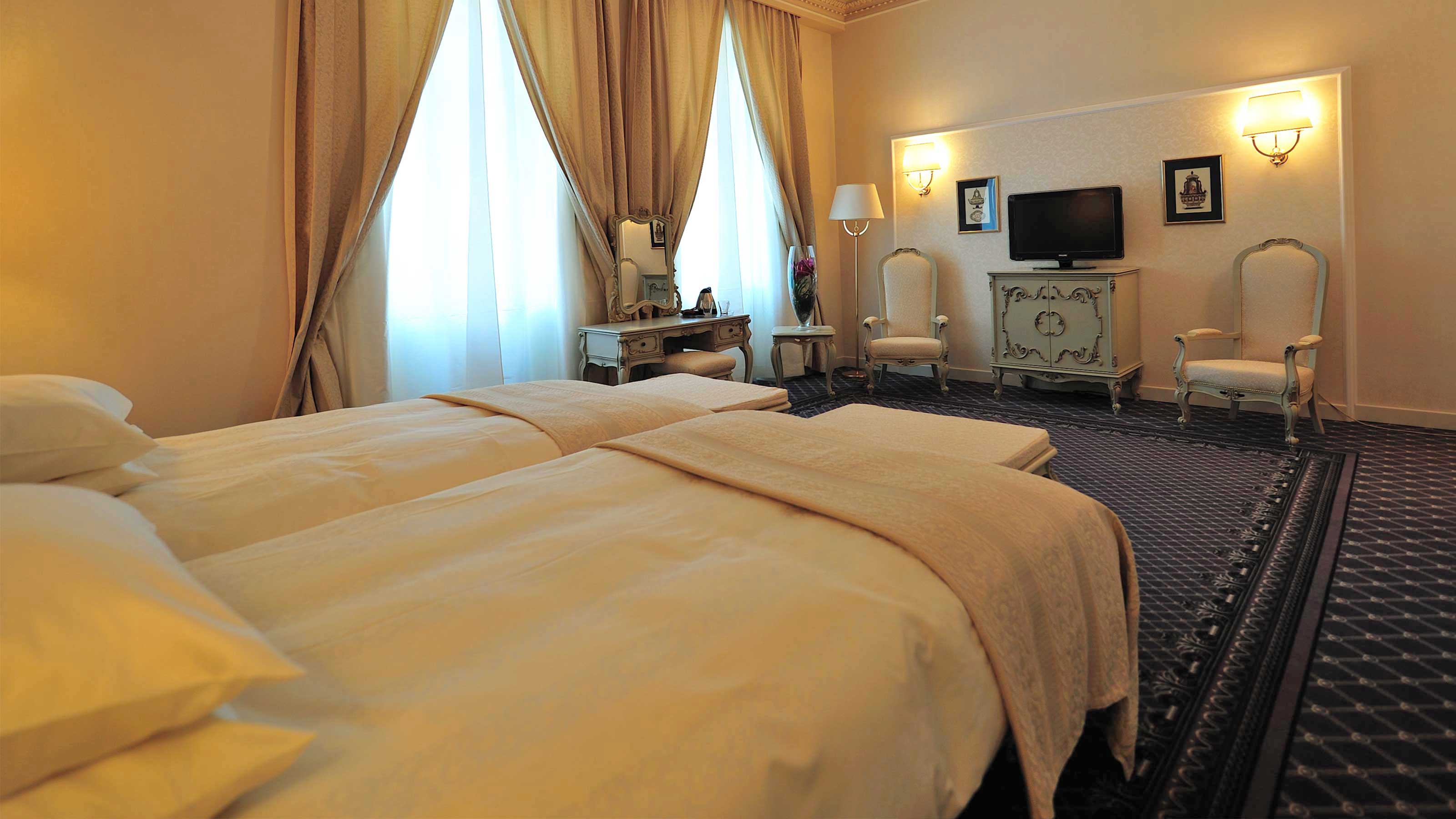 GRAND-HOTEL-CONTINENTAL-BUCURESTI-ROMANIA-AIR-TOUR-TRAVEL-7