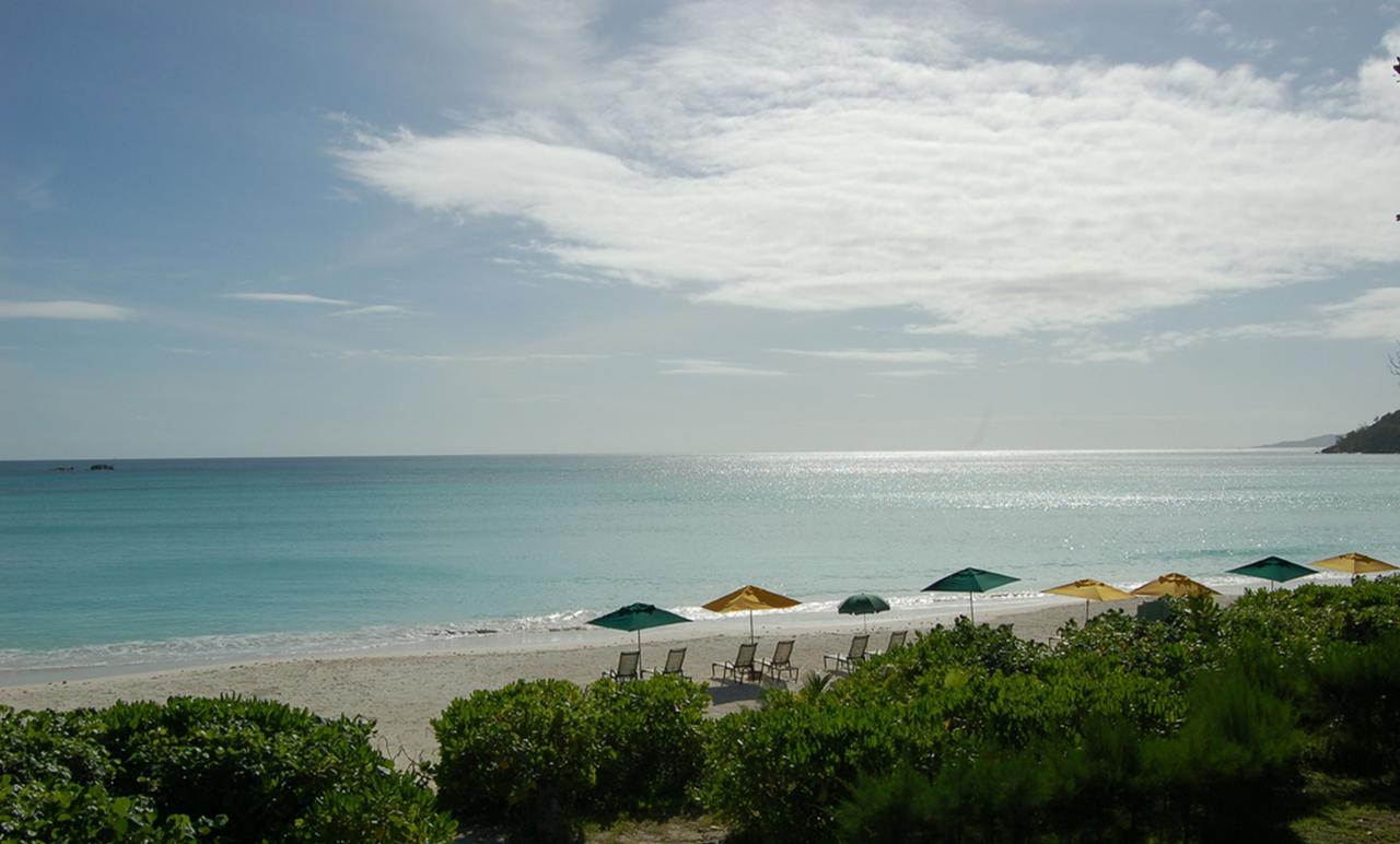 HOTEL-ACAJOU-BEACH-RESORT-PRASLIN-SEYCHELLES-AIR-TOUR-TRAVEL-3