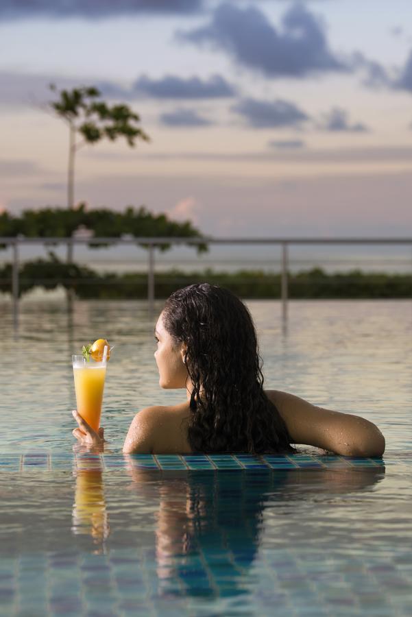 HOTEL-ACAJOU-BEACH-RESORT-PRASLIN-SEYCHELLES-AIR-TOUR-TRAVEL-4
