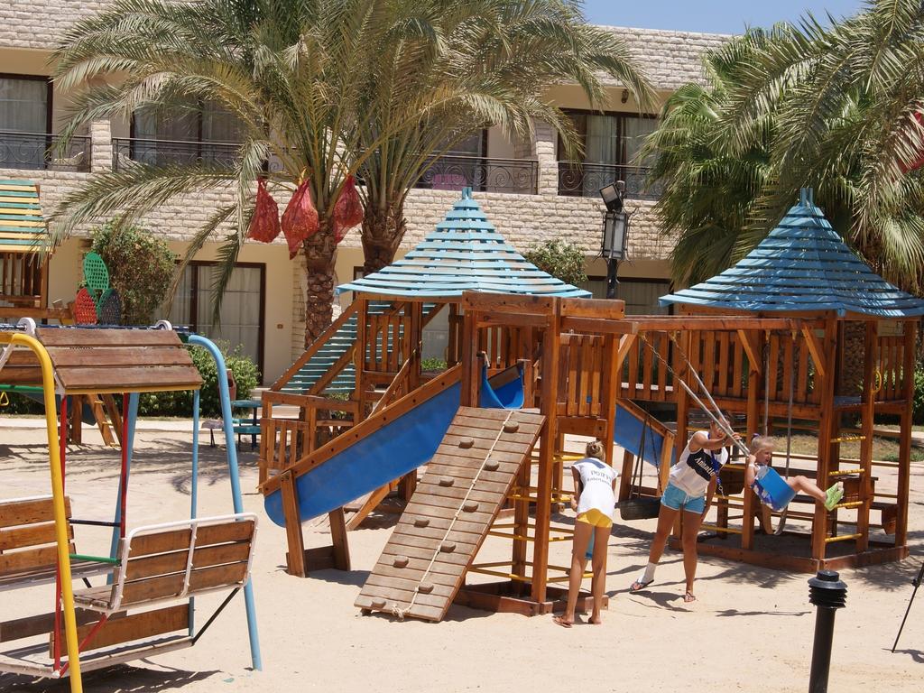 HOTEL-ALADIN-BEACH-RESORT-HURGHADA-AIR-TOUR-TRAVEL-14