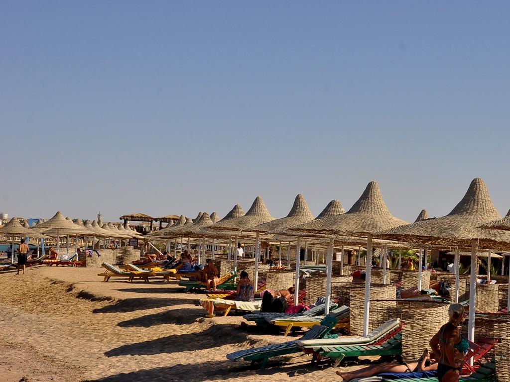 HOTEL-ALADIN-BEACH-RESORT-HURGHADA-AIR-TOUR-TRAVEL-15