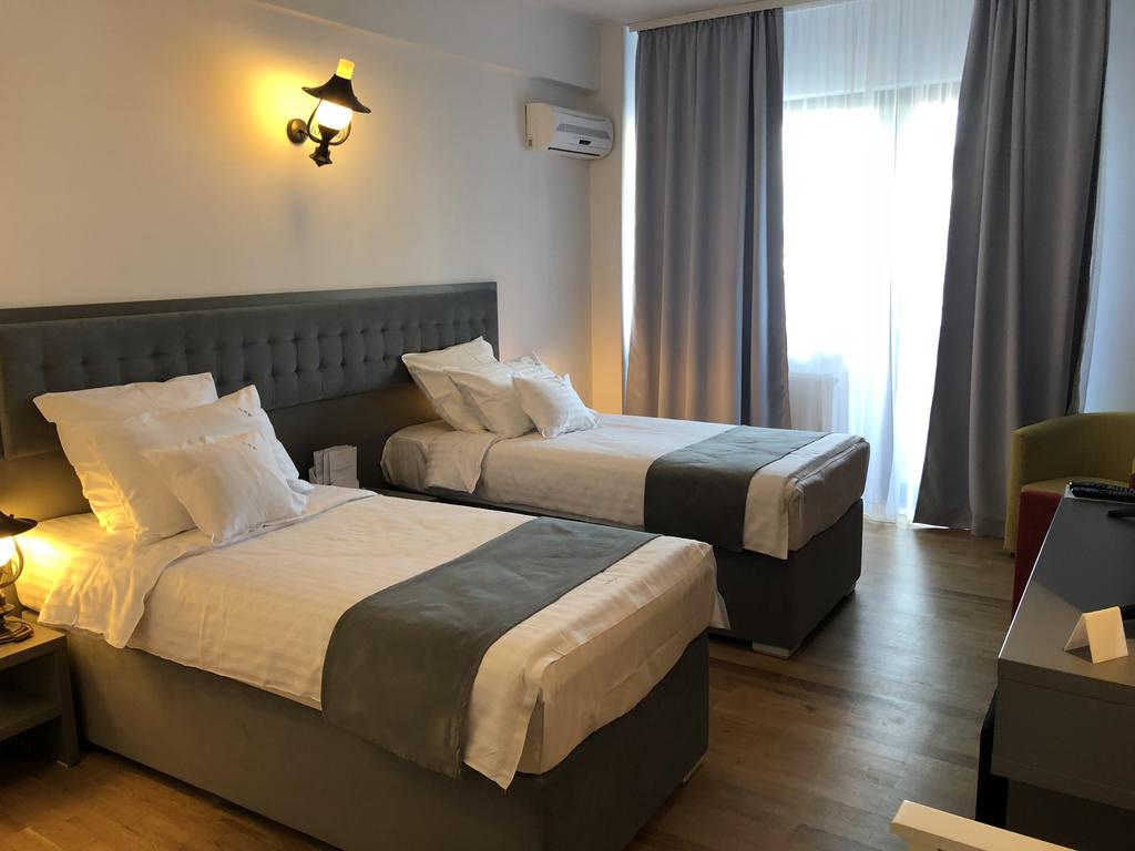 HOTEL-AMBRA-BOUTIQUE-BISTRO-CONSTANTA-ROMANIA-AIR-TOUR-TRAVEL-2
