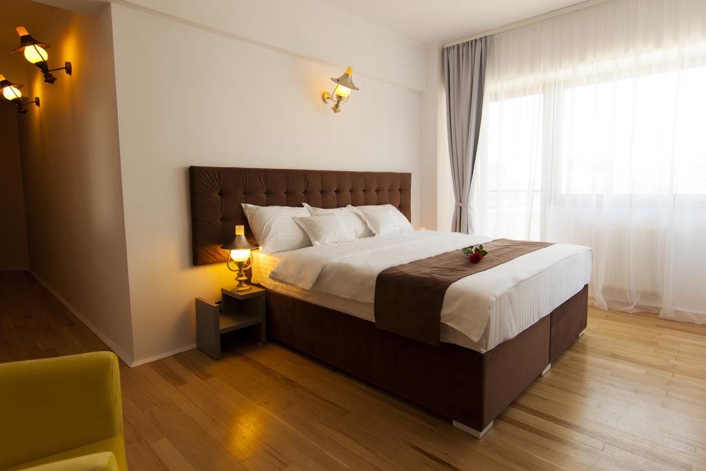 HOTEL-AMBRA-BOUTIQUE-BISTRO-CONSTANTA-ROMANIA-AIR-TOUR-TRAVEL-3