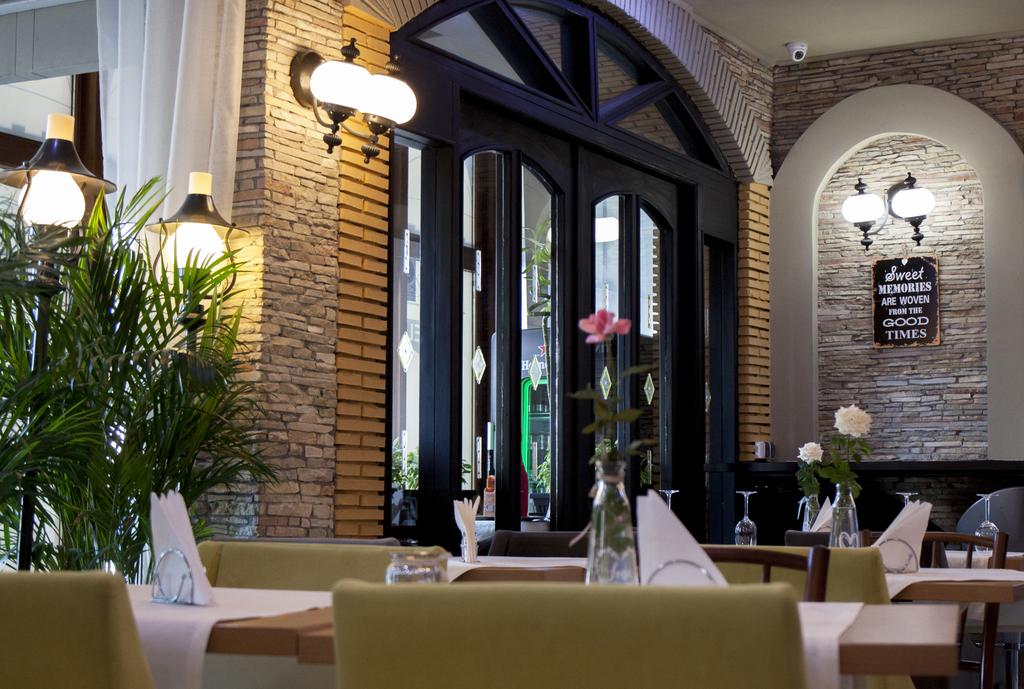 HOTEL-AMBRA-BOUTIQUE-BISTRO-CONSTANTA-ROMANIA-AIR-TOUR-TRAVEL-5
