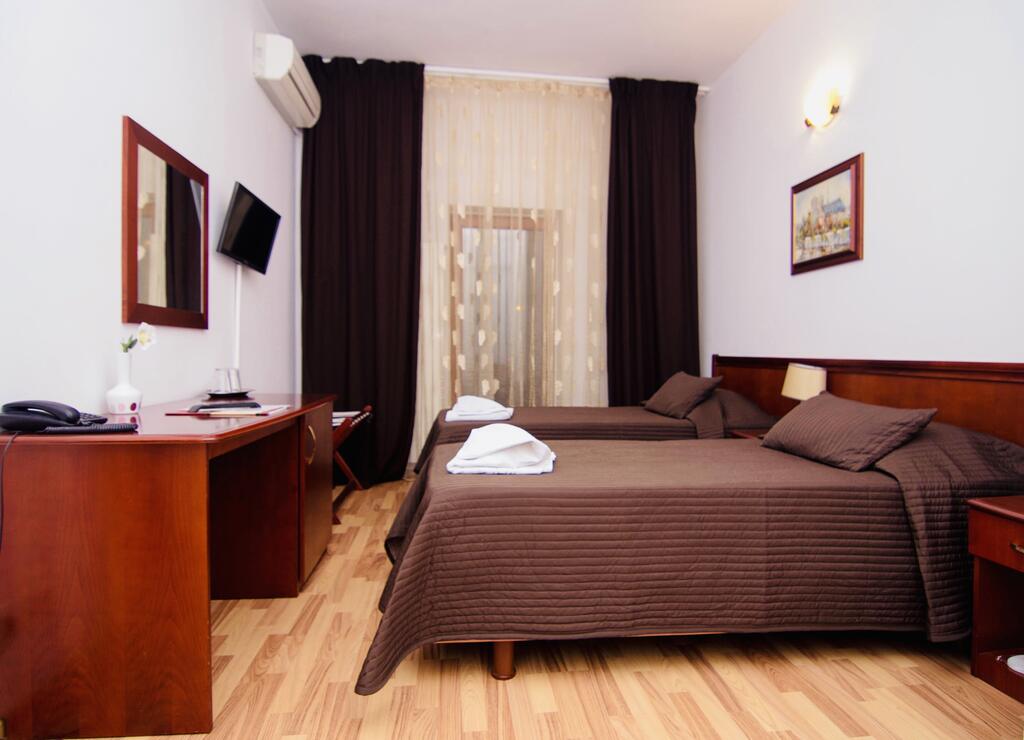 HOTEL-ANDY-BUCURESTI-ROMANIA-AIR-TOUR-TRAVEL-2