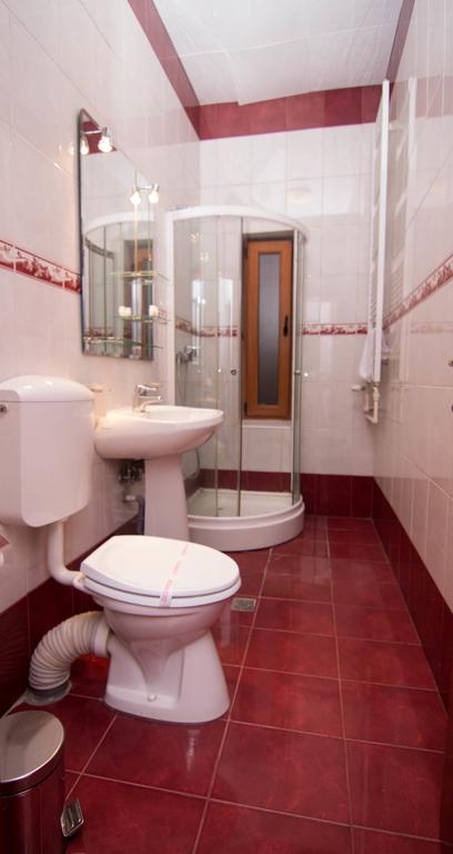 HOTEL-ANDY-BUCURESTI-ROMANIA-AIR-TOUR-TRAVEL-5