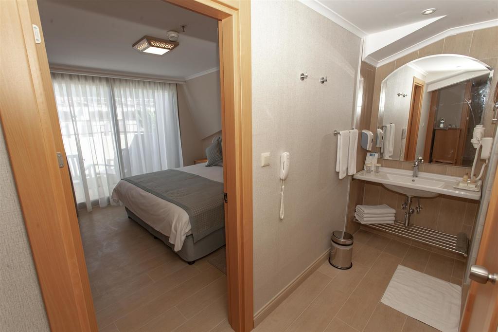 HOTEL-AQUA-MARMARIS-TURCIA-AIR-TOUR-TRAVEL-18