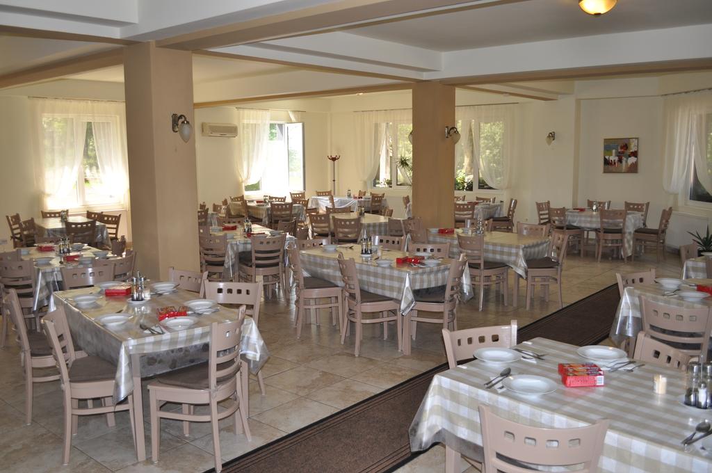 HOTEL-ARIESUL-TURDA-ROMANIA-AIR-TOUR-TRAVEL-6