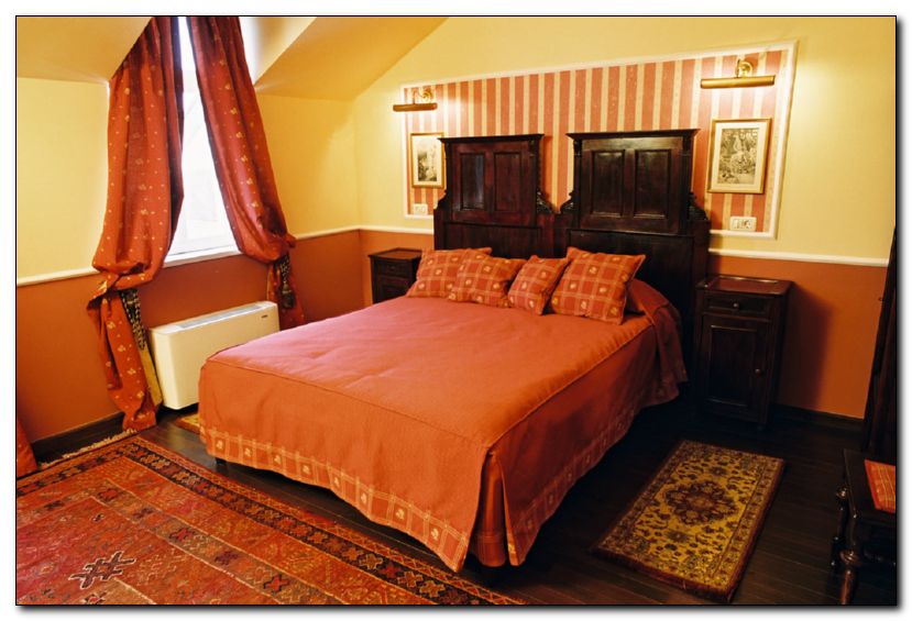HOTEL-ARMANDO-CARANSEBES-ROMANIA-AIR-TOUR-TRAVEL-3