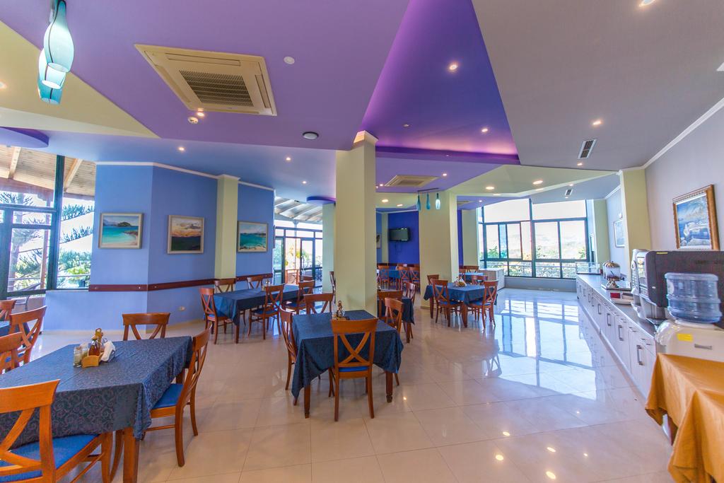 HOTEL-BAHAMAS-SARANDE-ALBANIA-AIR-TOUR-TRAVEL-5