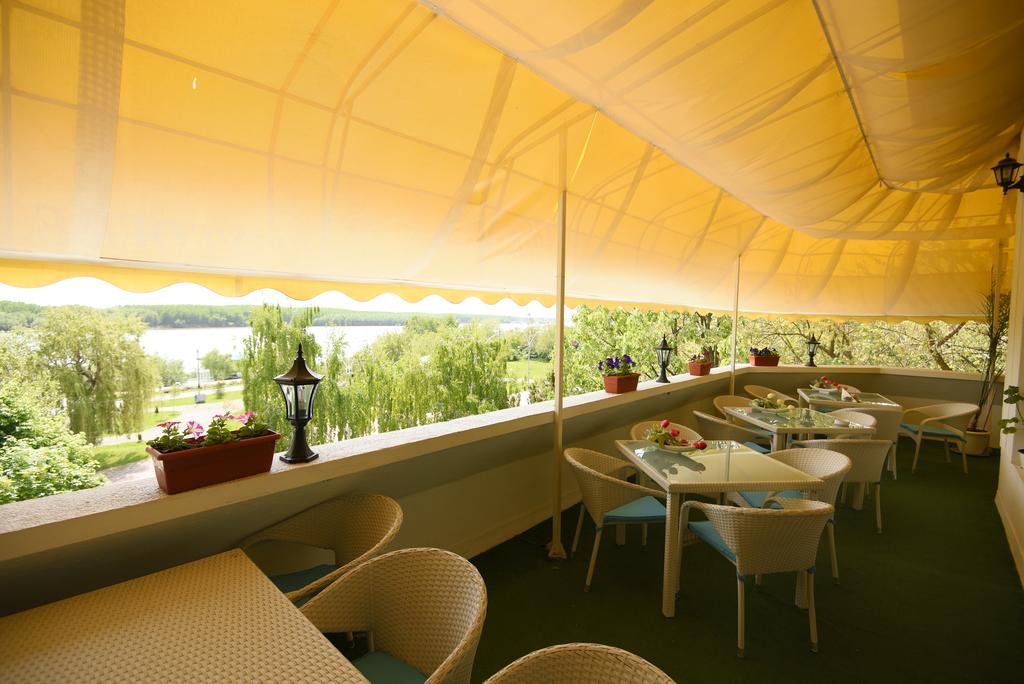 HOTEL-BELVEDERE-BRAILA-ROMANIA-AIR-TOUR-TRAVEL-9