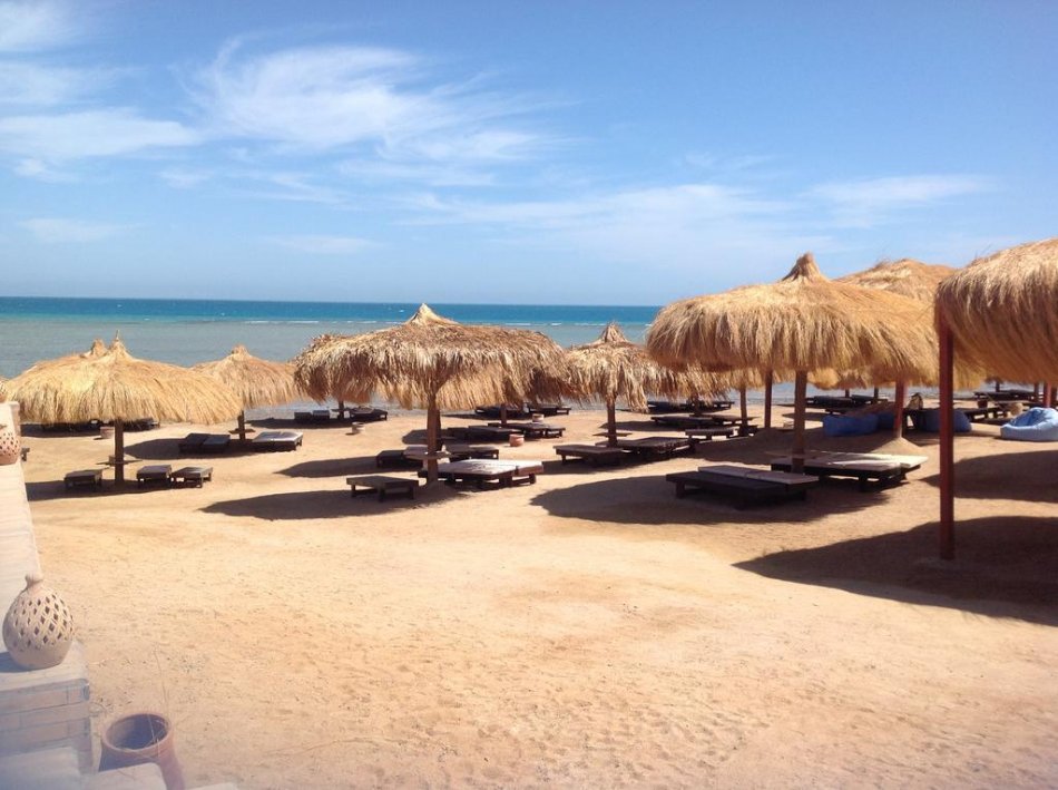 HOTEL-CAVES-BEACH-RESORT-EL-GOUNA-HURGHADA-EGIPT-AIR-TOUR-TRAVEL-11