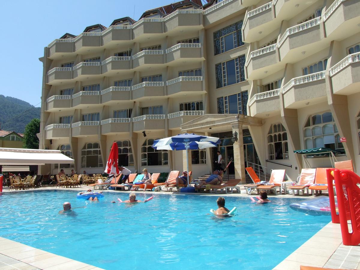 HOTEL-CLUB-SELEN-ICMELER-MARMARIS-TURCIA-AIR-TOUR-TRAVE-1