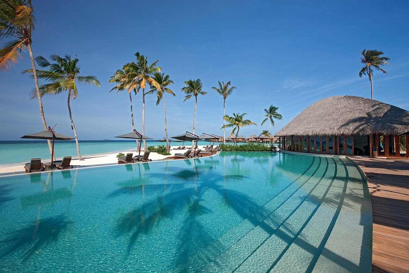 HOTEL-CONSTANCE-LEMURIA-RESORT-PRASLIN-SEYCHELLES-AIR-TOUR-TRAVEL-0