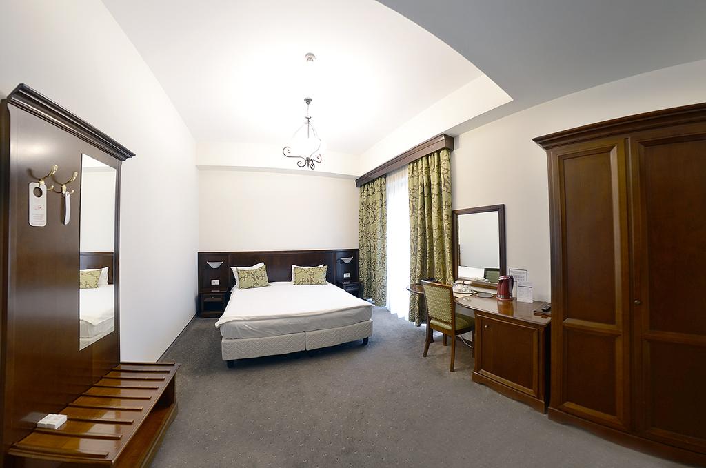 HOTEL-DIESEL-BUCURESTI-ROMANIA-AIR-TOUR-TRAVEL-3