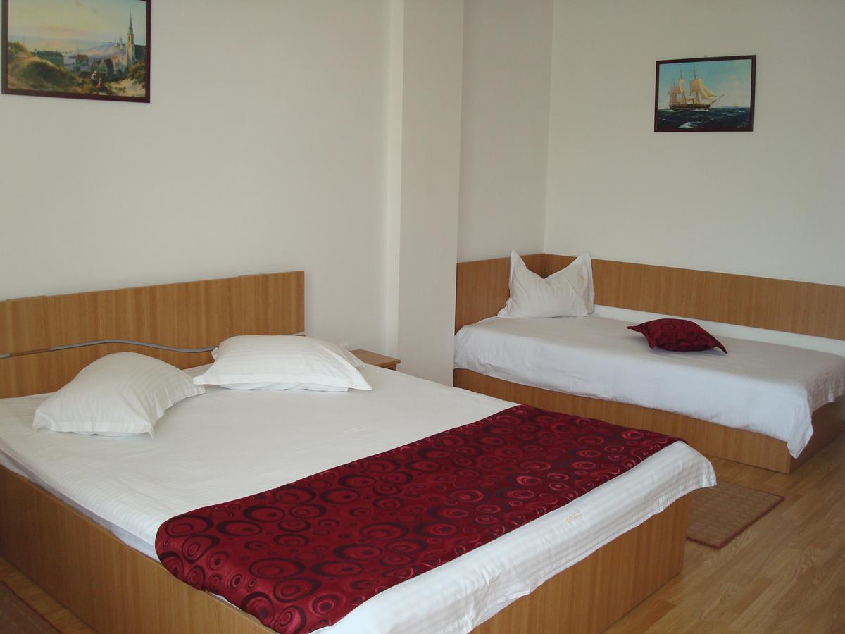HOTEL-DONELI-EFORIE-NORD-ROMANIA-AIR-TOUR-TRAVEL-3