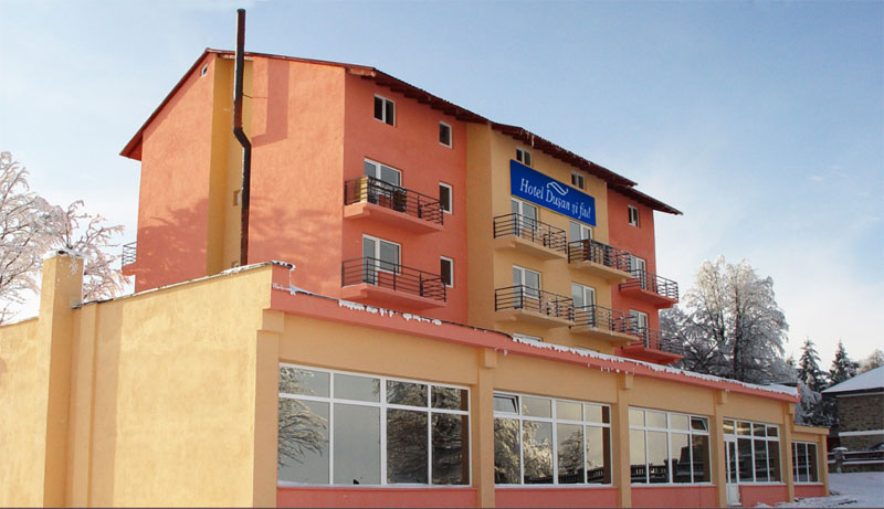 HOTEL-DUSAN-SI-FIUL-SEMENIC-ROMANIA-AIR-TOUR-TRAVEL-2