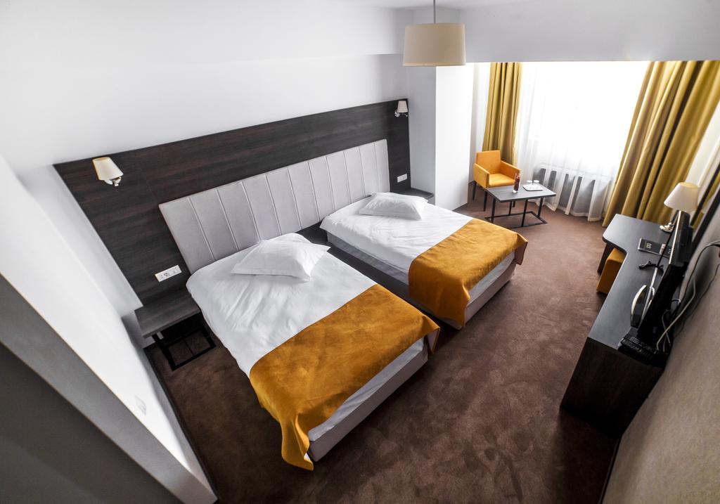 HOTEL-EUROPECA-CRAIOVA-ROMANIA-AIR-TOUR-TRAVEL-2