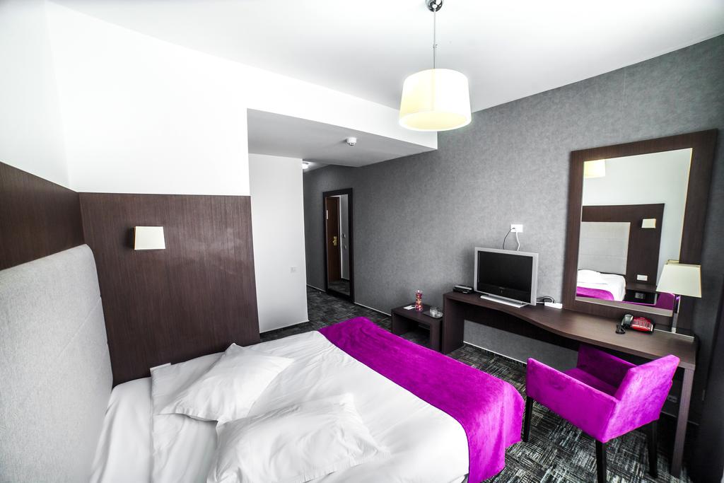 HOTEL-EUROPECA-CRAIOVA-ROMANIA-AIR-TOUR-TRAVEL-3