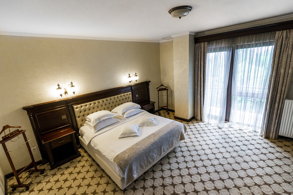 HOTEL-GOLDEN-HOUSE-CRAIOVA-ROMANIA-AIR-TOUR-TRAVEL-4