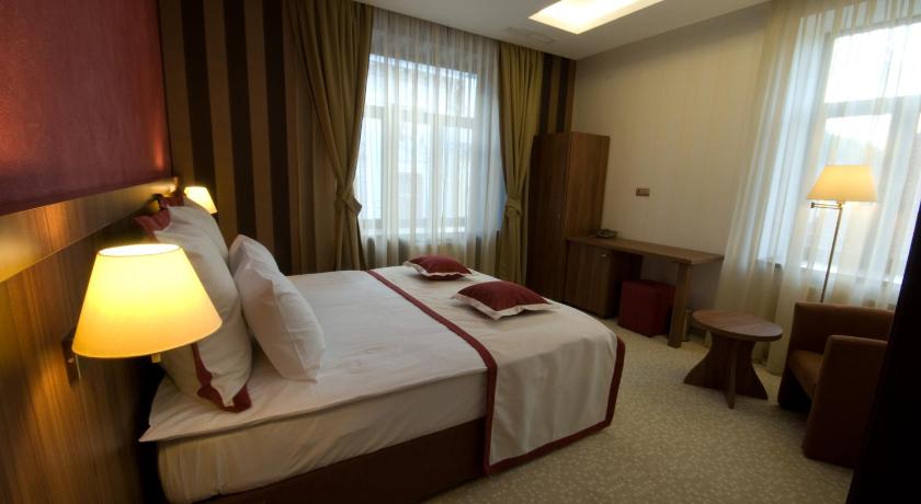HOTEL-GOTT-BRASOV-ROMANIA-AIR-TOUR-TRAVEL-3