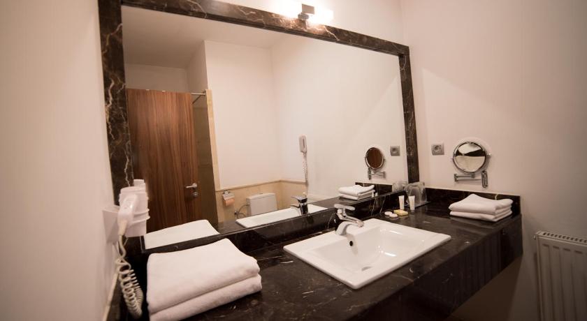 HOTEL-GOTT-BRASOV-ROMANIA-AIR-TOUR-TRAVEL-5