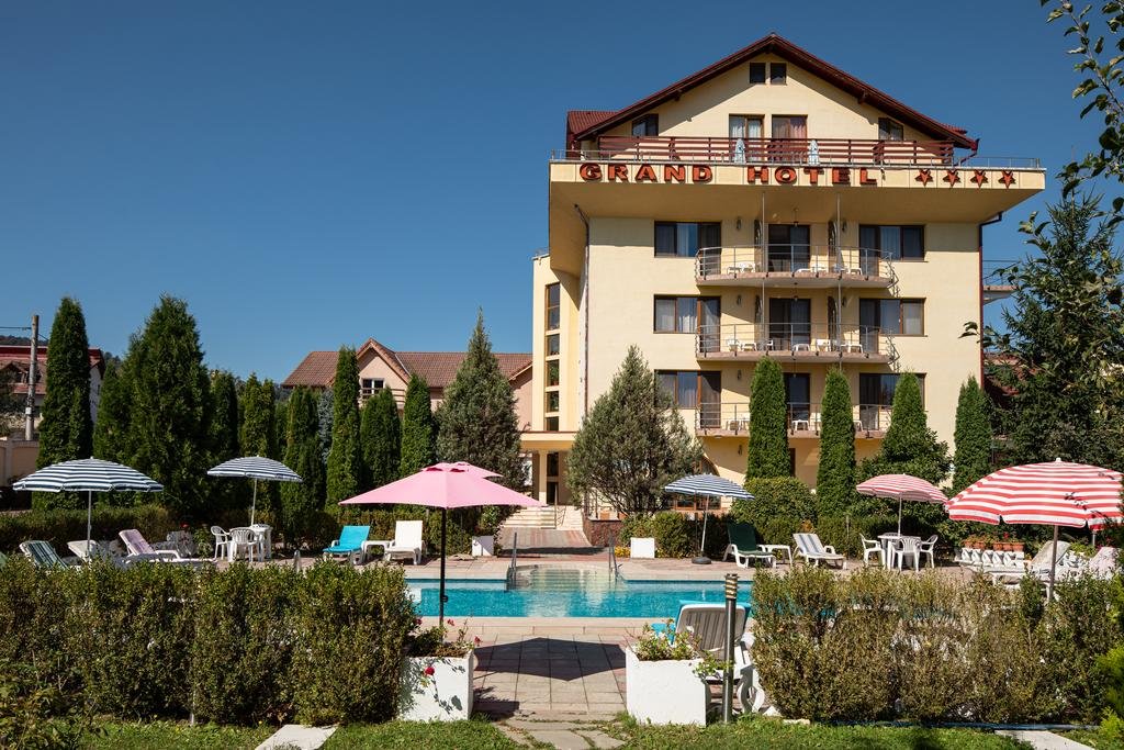 HOTEL-GRAND-HOTEL-BRASOV-ROMANIA-AIR-TOUR-TRAVEL-1