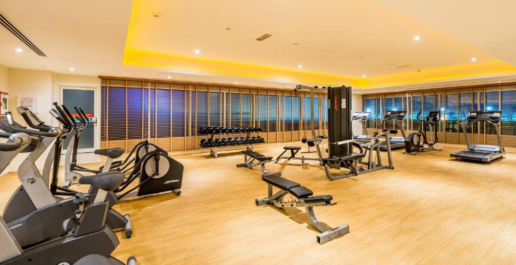 HOTEL-HOLIDAY-INN-EXPRESS-DUBAI-AIRPORT-EMIRATELE-ARABE-UNITE-AIR-TOUR-TRAVEL-7