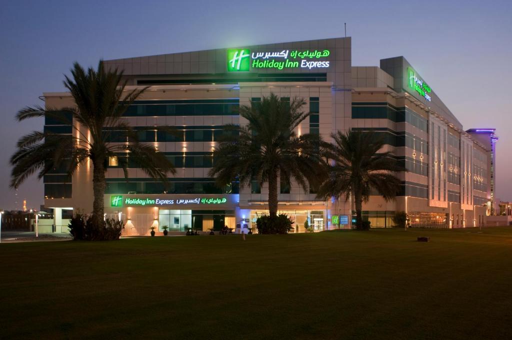 HOTEL-HOLIDAY-INN-EXPRESS-DUBAI-AIRPORT-EMIRATELE-ARABE-UNITE-AIR-TOUR-TRAVEL-8