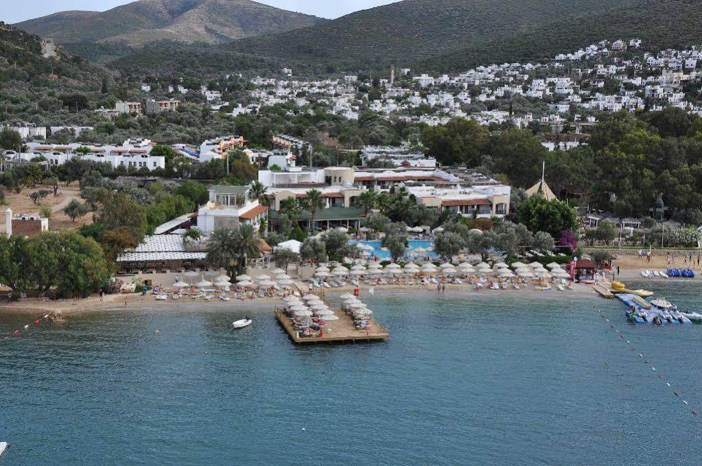 HOTEL-IZER-BEACH-CLUB-BODRUM-TURICA-AIR-TOUR-TRAVEL-1