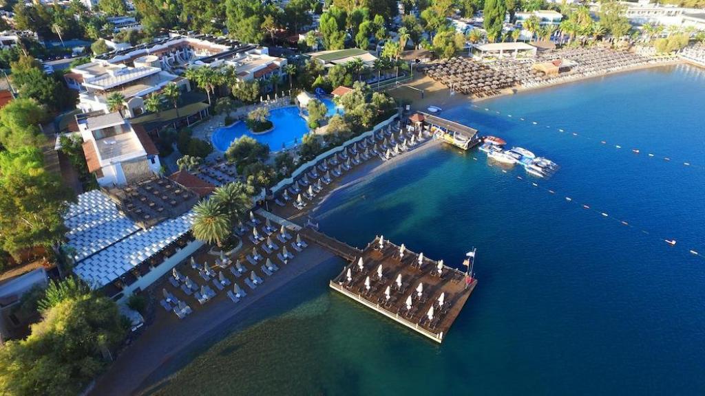 HOTEL-IZER-BEACH-CLUB-BODRUM-TURICA-AIR-TOUR-TRAVEL-6