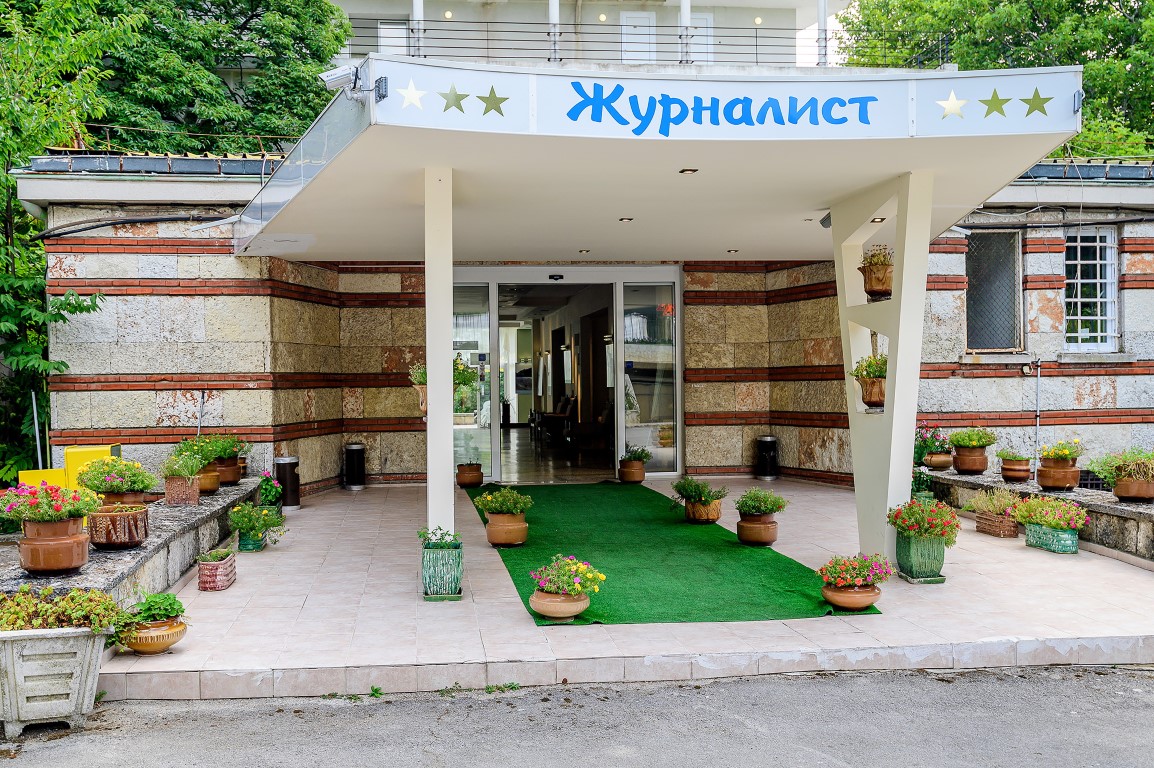 HOTEL-JOURNALIST-NISIPURILE-DE-AUR-BULGARIA-AIR-TOUR-TRAVEL-3