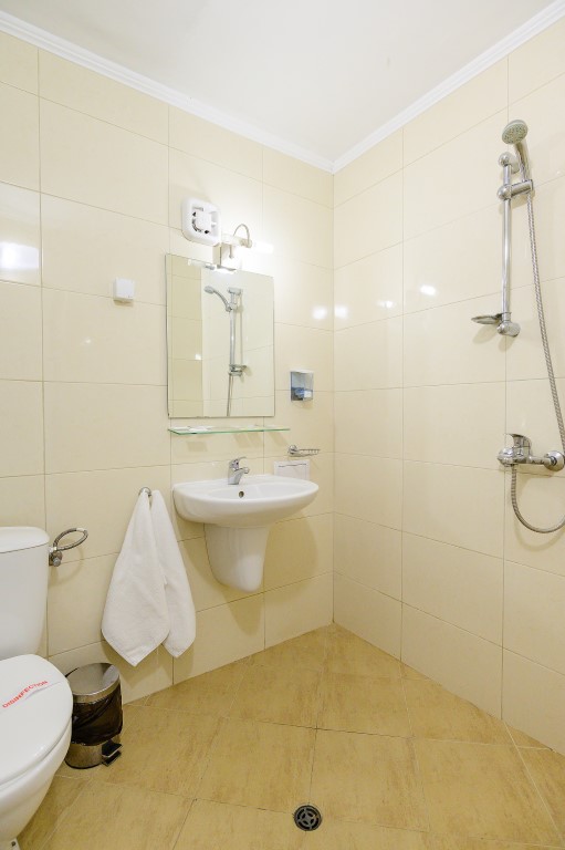 HOTEL-JOURNALIST-NISIPURILE-DE-AUR-BULGARIA-AIR-TOUR-TRAVEL-9