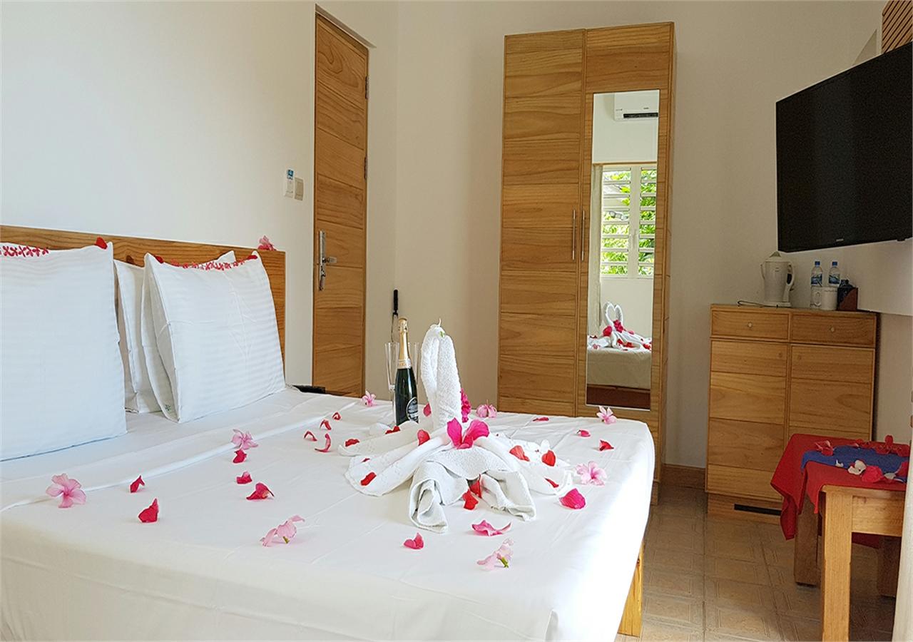 HOTEL-LE-RELAX-HOTEL-RESTAURANT-MAHE-SEYCHELLES-AIR-TOUR-TRAVEL-7