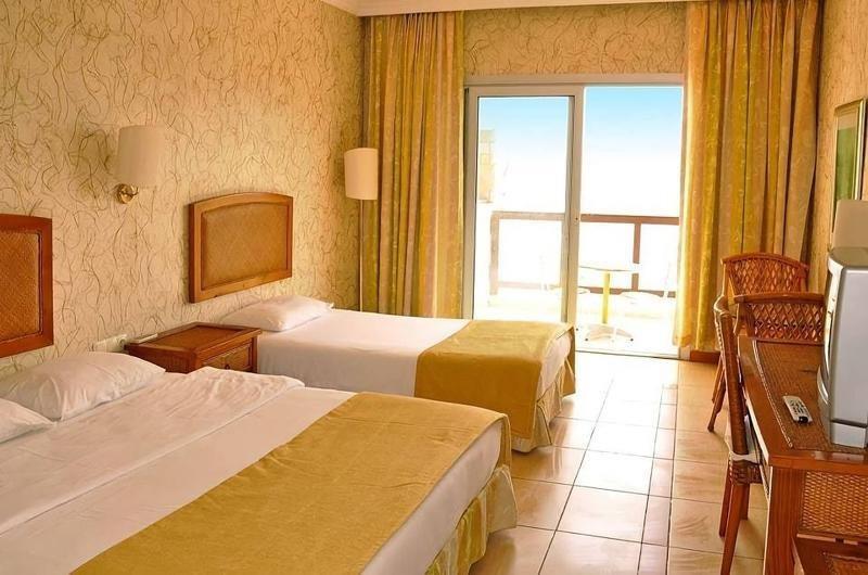 HOTEL-LIGHTHOUSE-BEACH-BODRUM-TURCIA-AIR-TOUR-TRAVEL-12