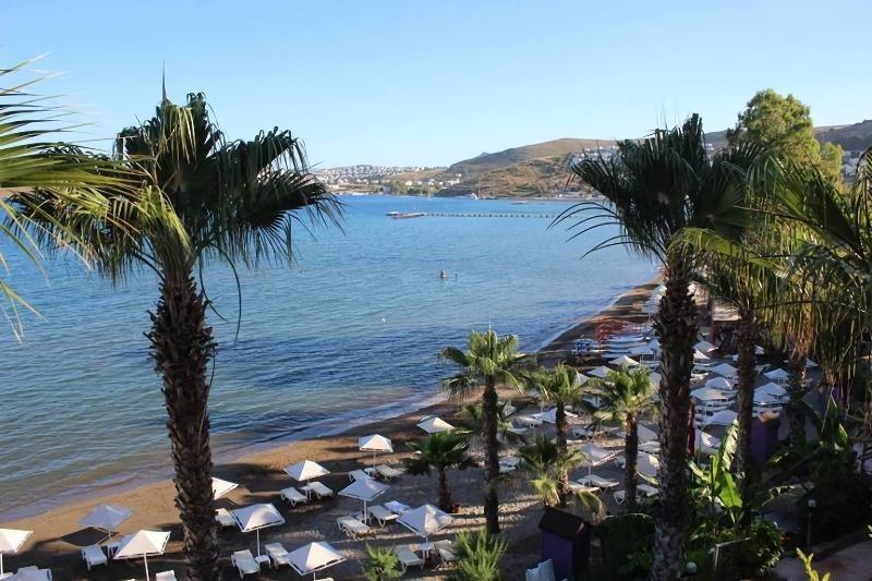 HOTEL-LIGHTHOUSE-BEACH-BODRUM-TURCIA-AIR-TOUR-TRAVEL-6